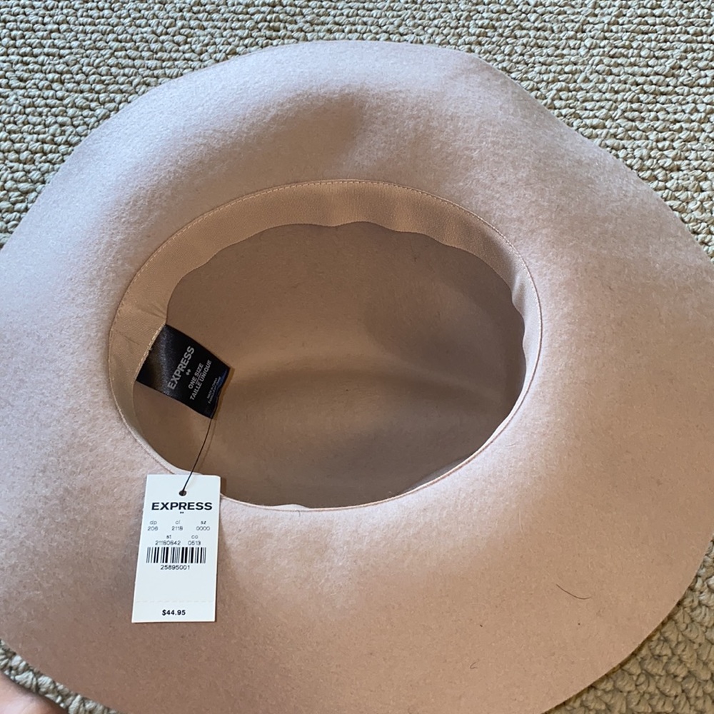 Express Fall Hat - Picture 2 of 2
